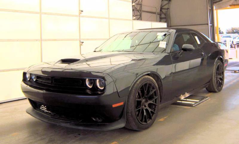 Used 2019 Dodge Challenger R/T w/ Blacktop Package RWD image 5