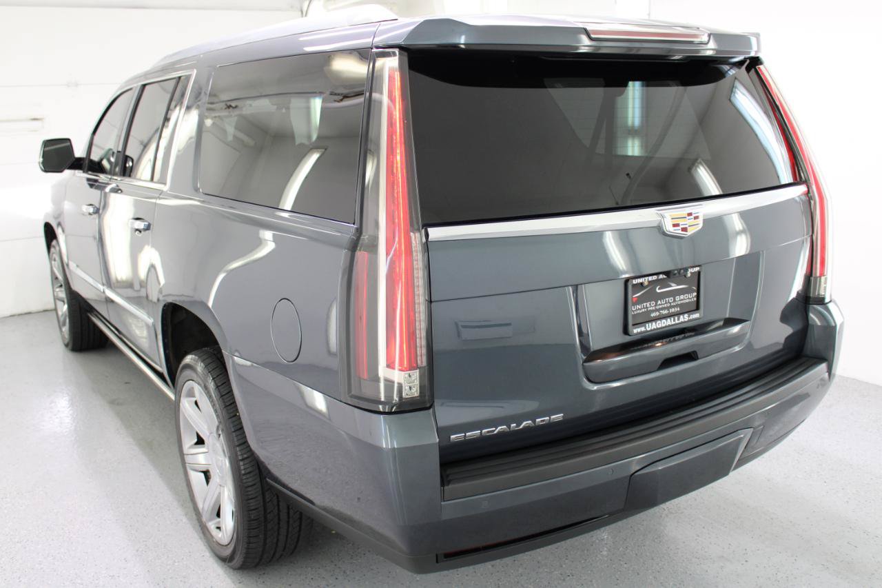 Used 2019 Cadillac Escalade ESV Premium Luxury AWD/4WD image 7