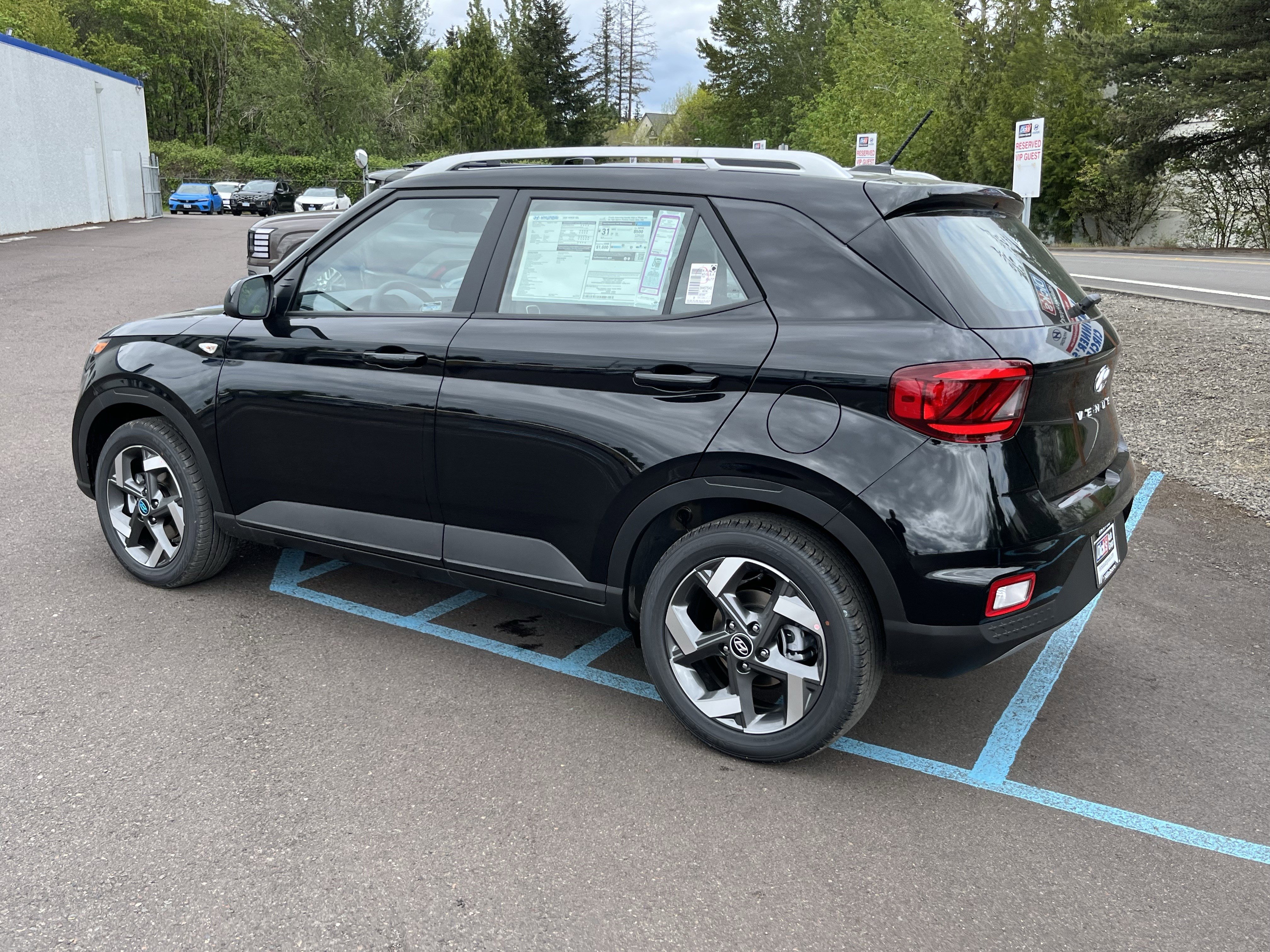 New 2026 Hyundai Venue SEL FWD image 3