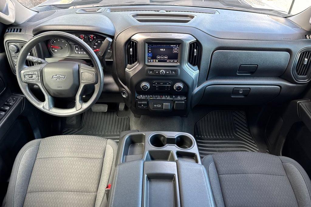 Used 2025 Chevrolet Silverado 2500 Custom w/ Custom Value Package AWD/4WD image 15