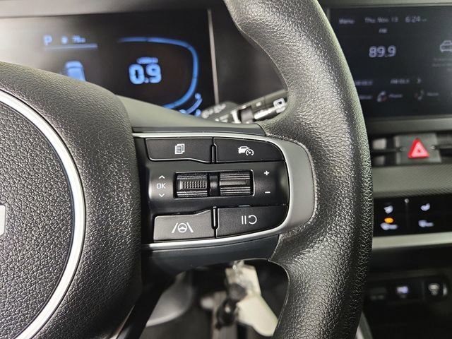 Certified 2025 Kia Sportage LX image 25