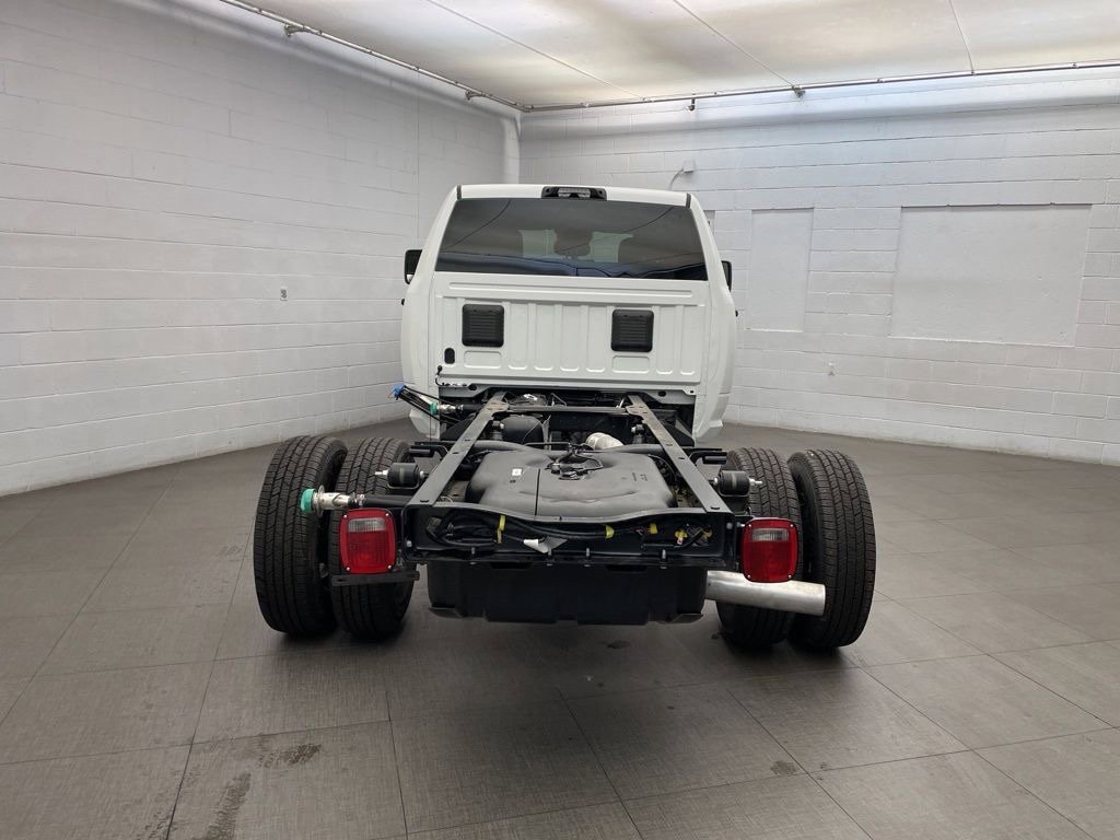 New 2026 RAM 3500 Tradesman AWD/4WD image 4