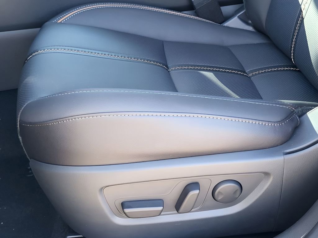 Used 2025 MAZDA CX-50 AWD 2.5 S w/ Weather Package image 17