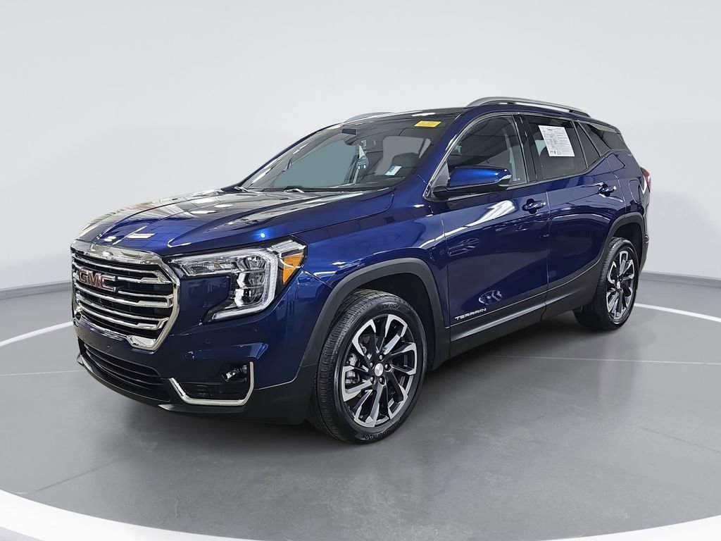 Certified 2022 GMC Terrain SLT w/ Tech Package image 9