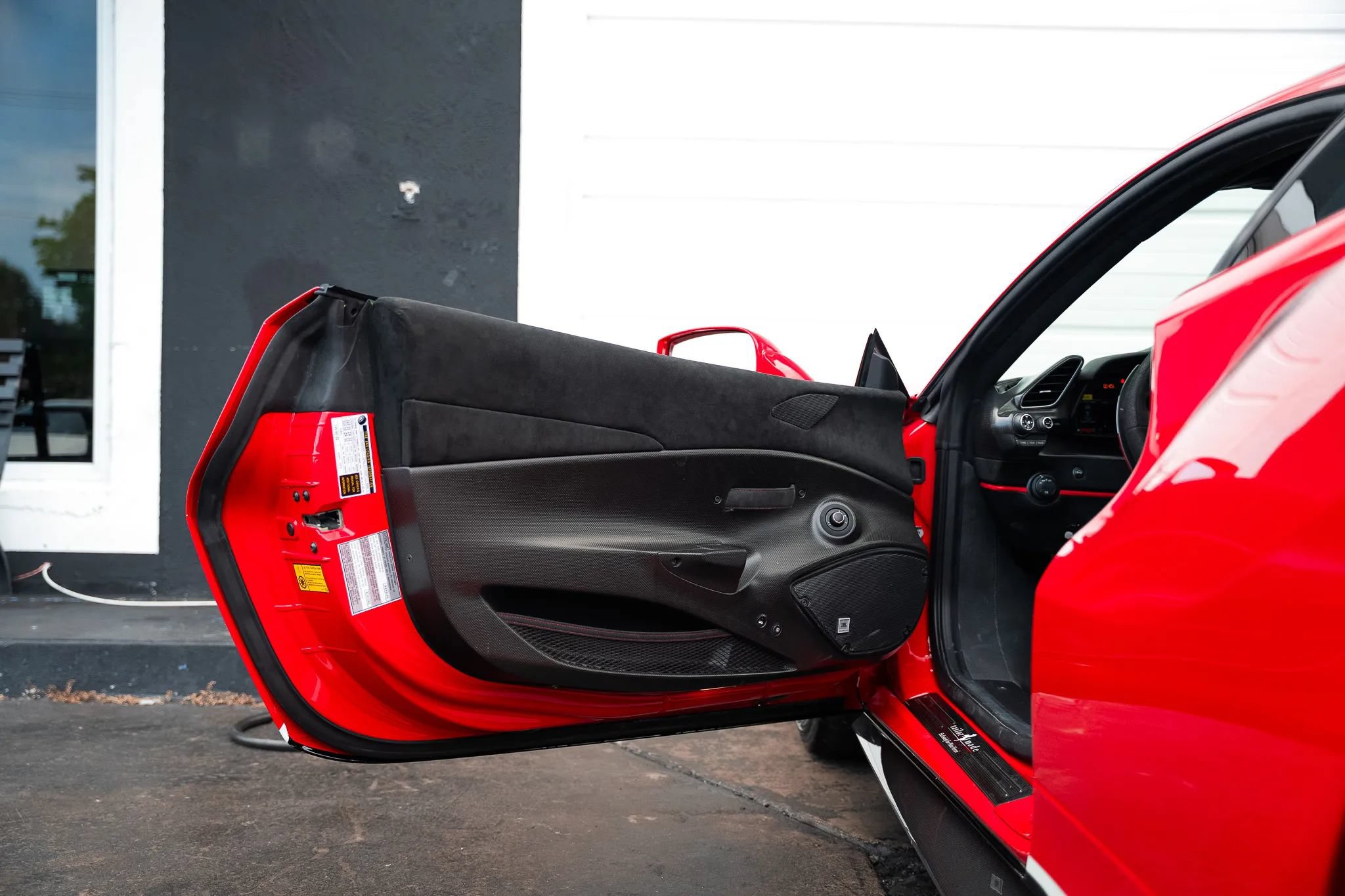 Used 2020 Ferrari 488 Pista Coupe RWD image 35