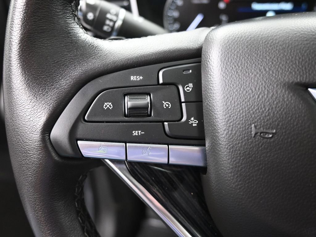 Used 2025 Cadillac XT6 Premium Luxury image 24