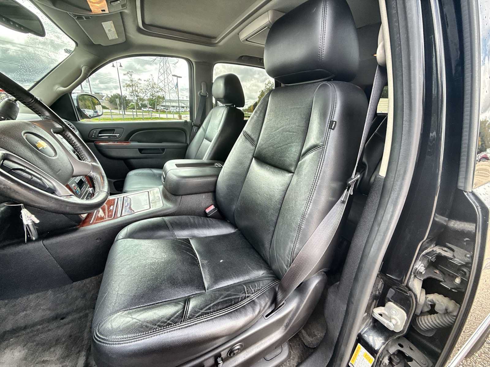 Used 2013 Chevrolet Tahoe LTZ AWD/4WD image 19
