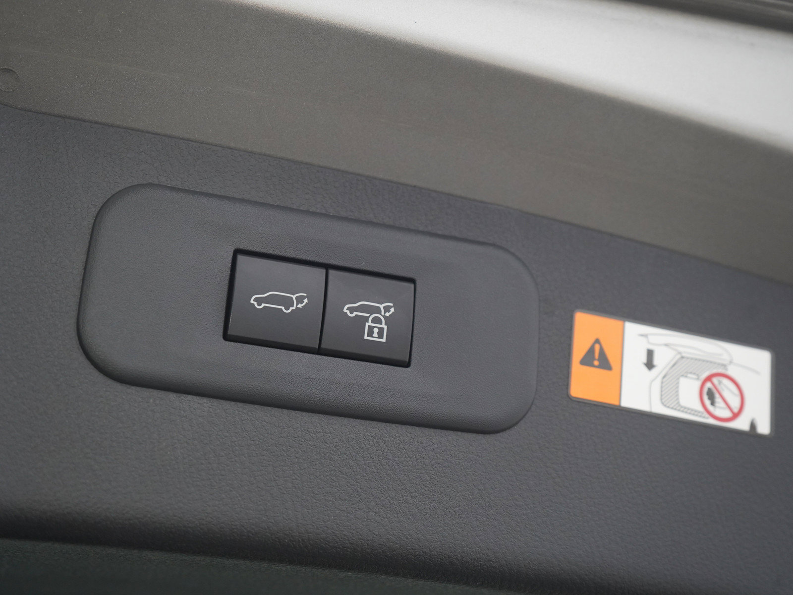 Used 2024 Lexus NX 350h AWD image 11