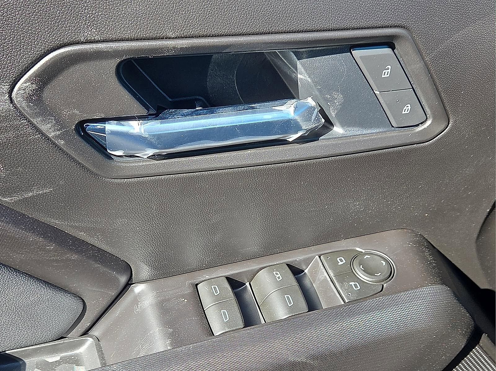 New 2026 GMC Canyon Elevation w/ Convenience Package image 13