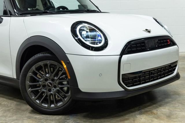 Certified 2025 MINI Cooper S image 6