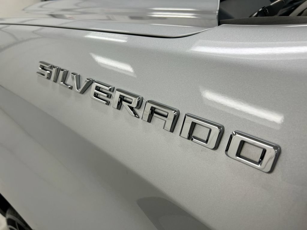 Used 2019 Chevrolet Silverado 1500 LTZ w/ LTZ Premium Package AWD/4WD image 26