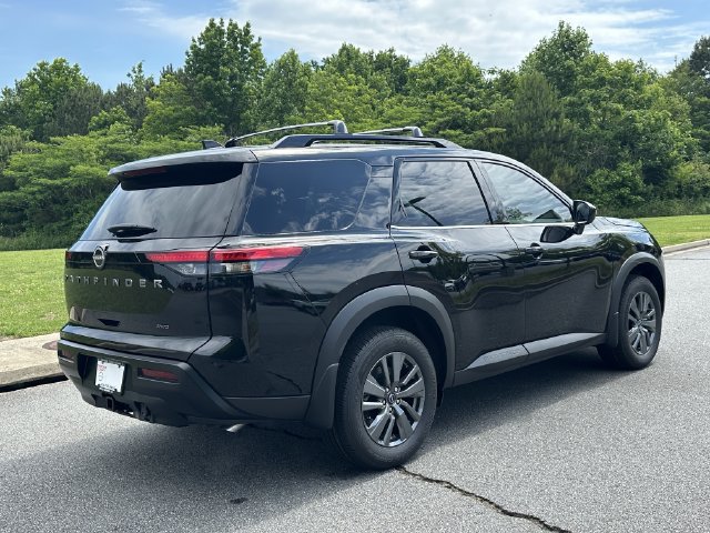 New 2026 Nissan Pathfinder SV w/ SV Premium Package AWD/4WD image 9