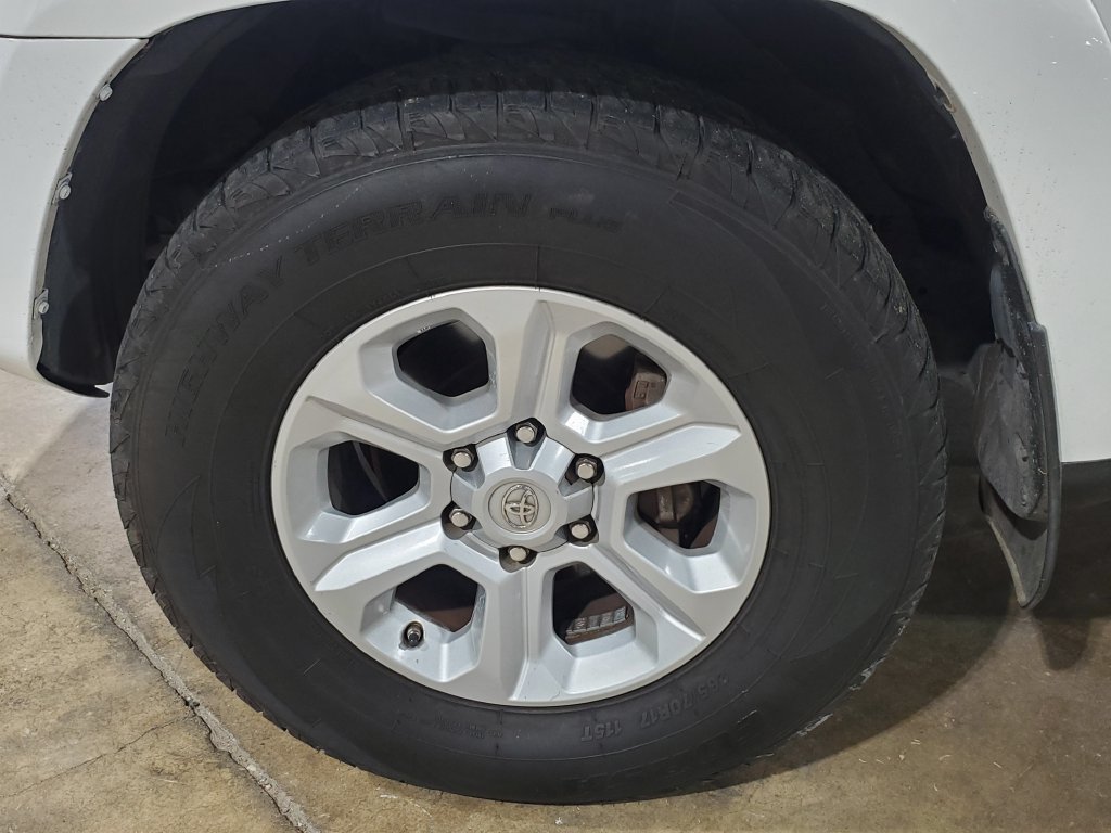 Used 2016 Toyota 4Runner SR5 RWD image 38