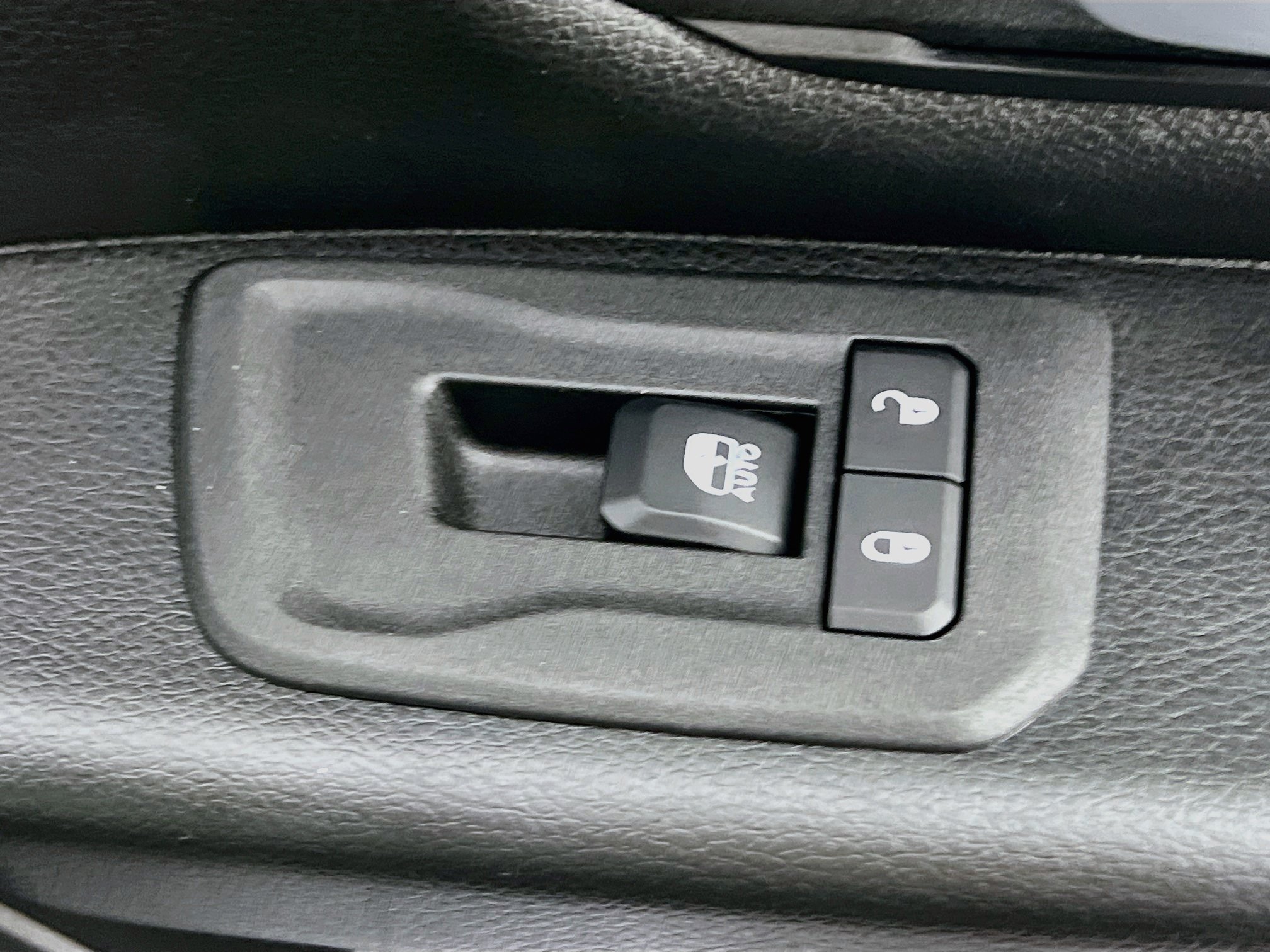 Used 2025 RAM 1500 Tradesman RWD image 31