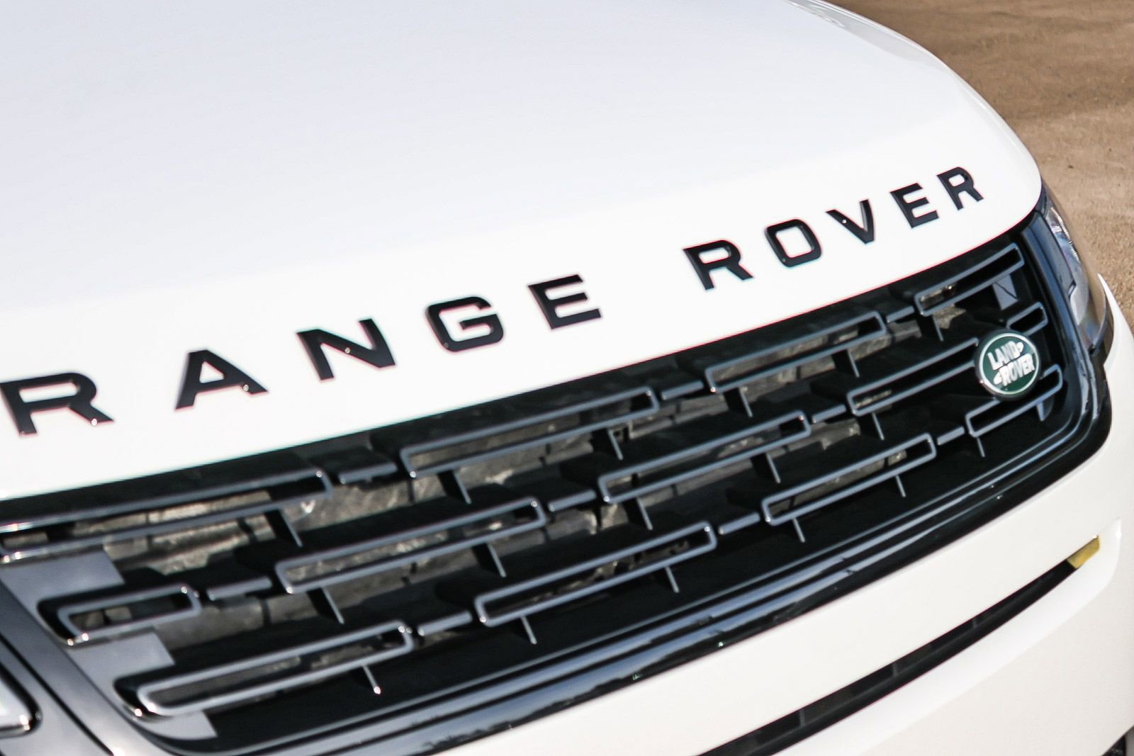 New 2026 Land Rover Range Rover Evoque Dynamic SE image 16