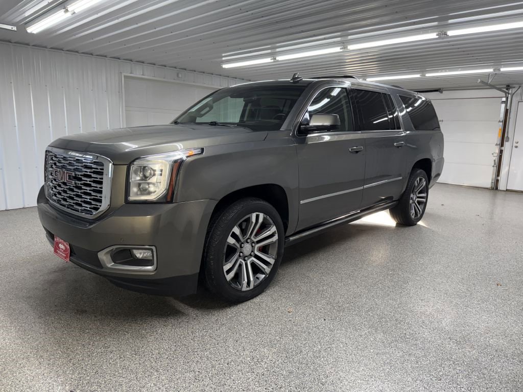 Used 2018 GMC Yukon XL Denali w/ Denali Ultimate Package image 3