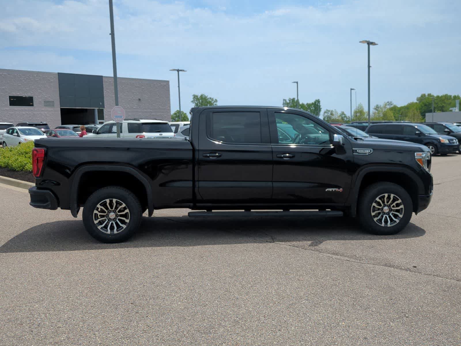 Used 2019 GMC Sierra 1500 AT4 w/ AT4 Premium Package AWD/4WD image 9
