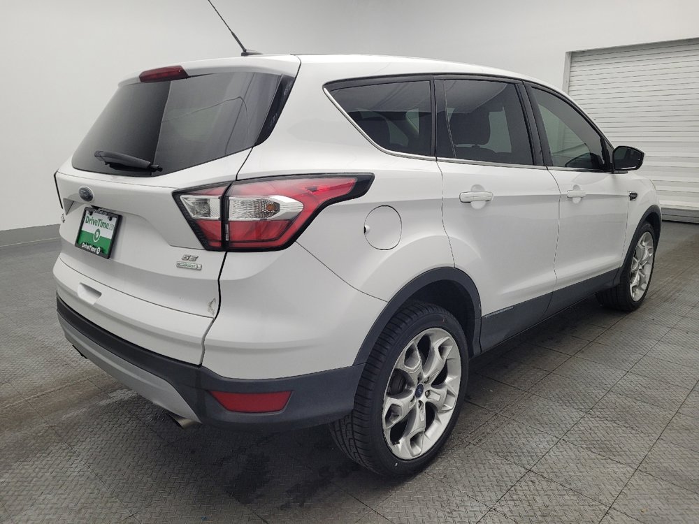 Used 2017 Ford Escape SE FWD image 9