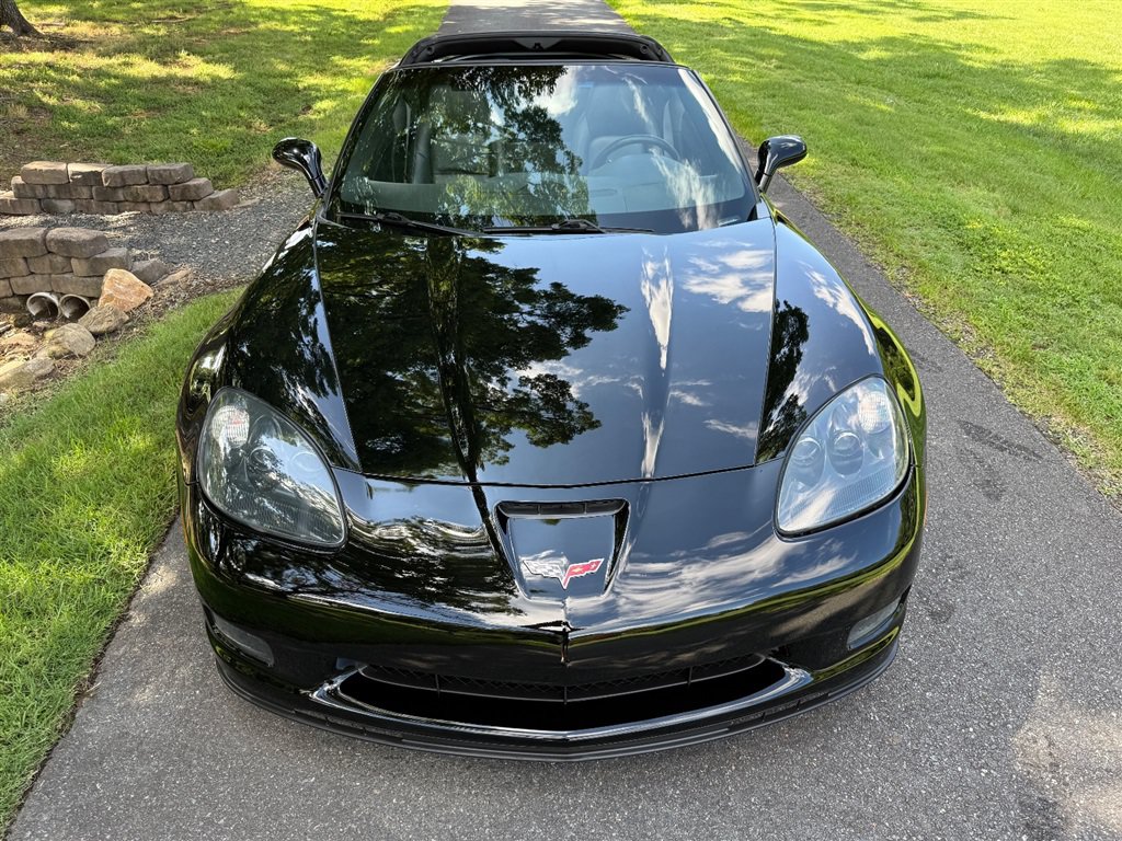 Used 2010 Chevrolet Corvette Grand Sport w/ Roof Package RWD image 13