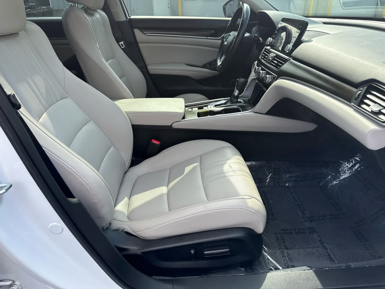 Used 2021 Honda Accord EX-L image 12