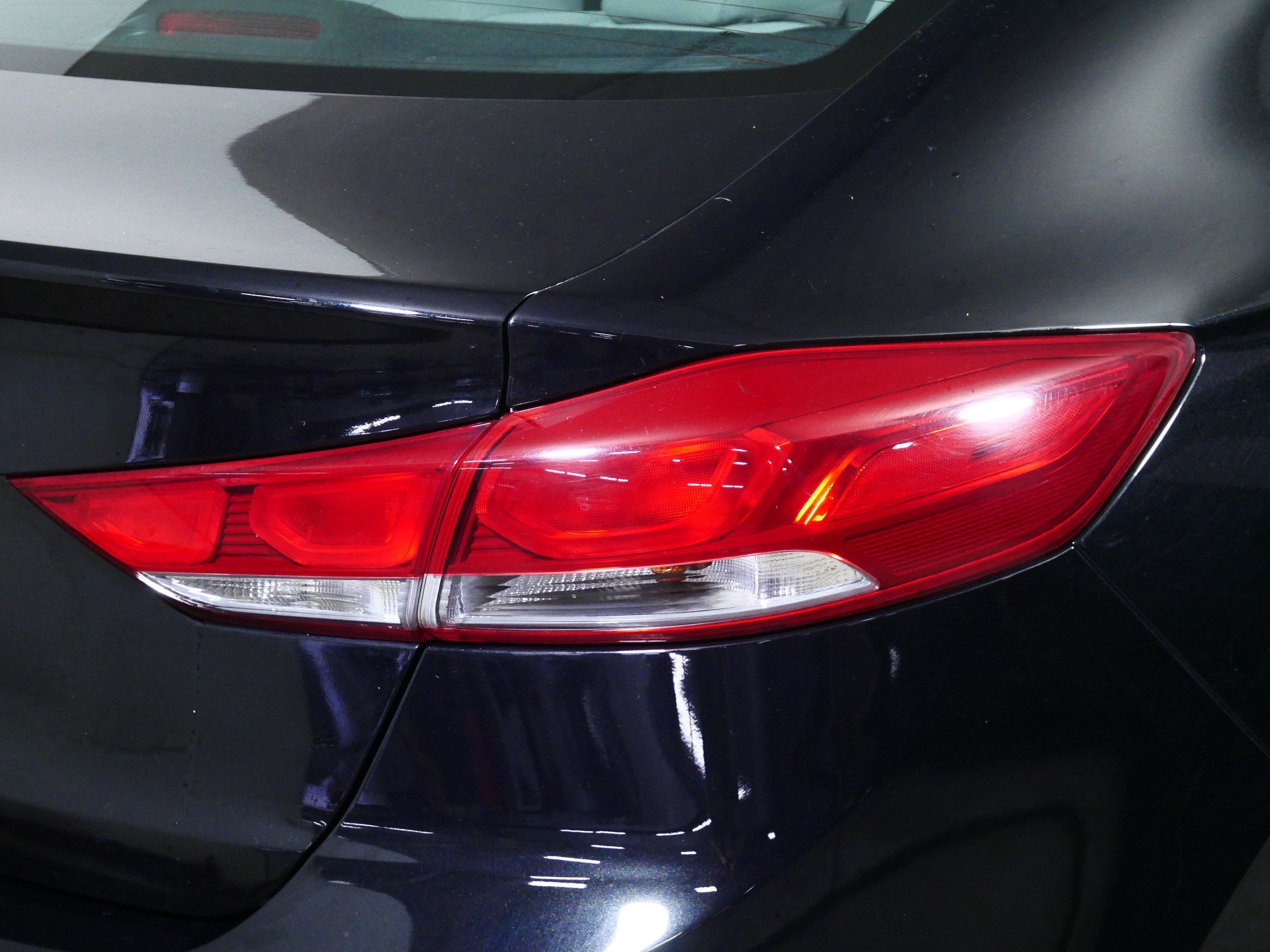 Used 2018 Hyundai Elantra SEL FWD image 17