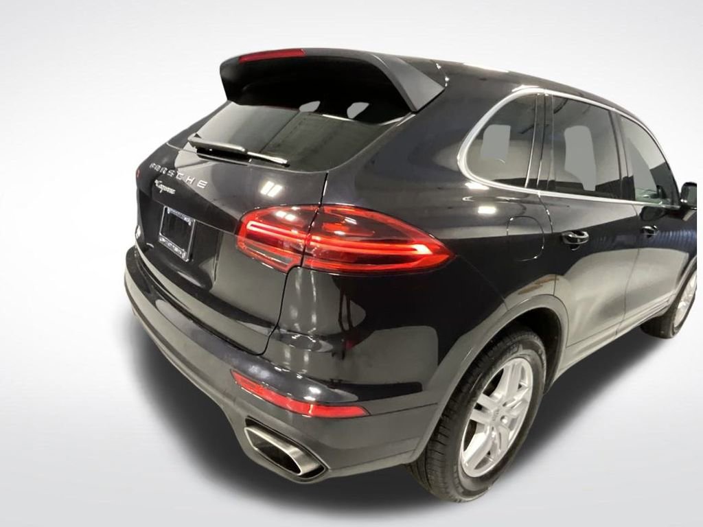 Used 2016 Porsche Cayenne image 13