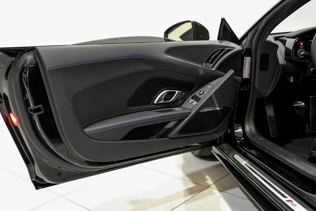 Used 2020 Audi R8 V10 performance image 35