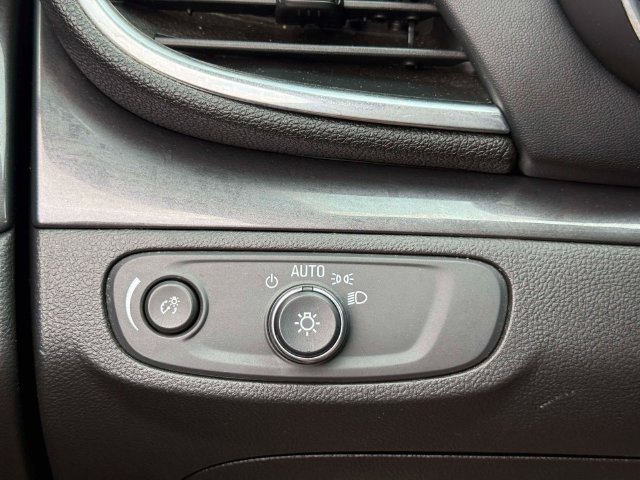 Used 2018 Buick Encore Preferred FWD image 20