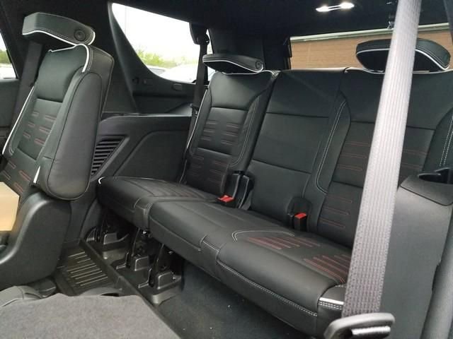 New 2026 GMC Yukon AT4 Ultimate AWD/4WD image 11