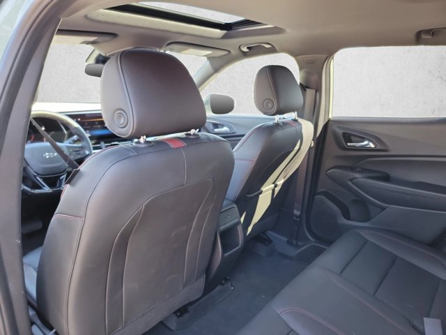 Used 2024 Chevrolet Trax RS w/ Sunroof Package FWD image 18