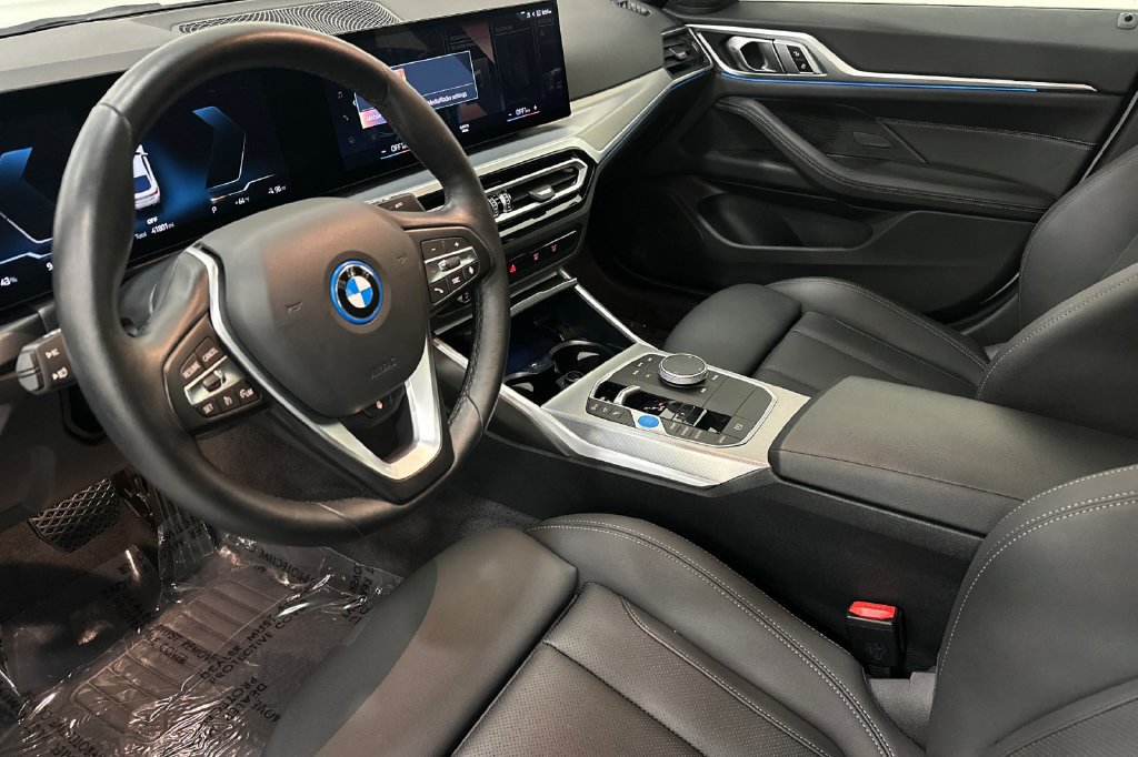 Used 2023 BMW i4 eDrive40 w/ Premium Package RWD image 10