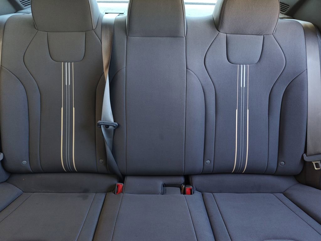 Used 2025 Hyundai Elantra Sport image 27