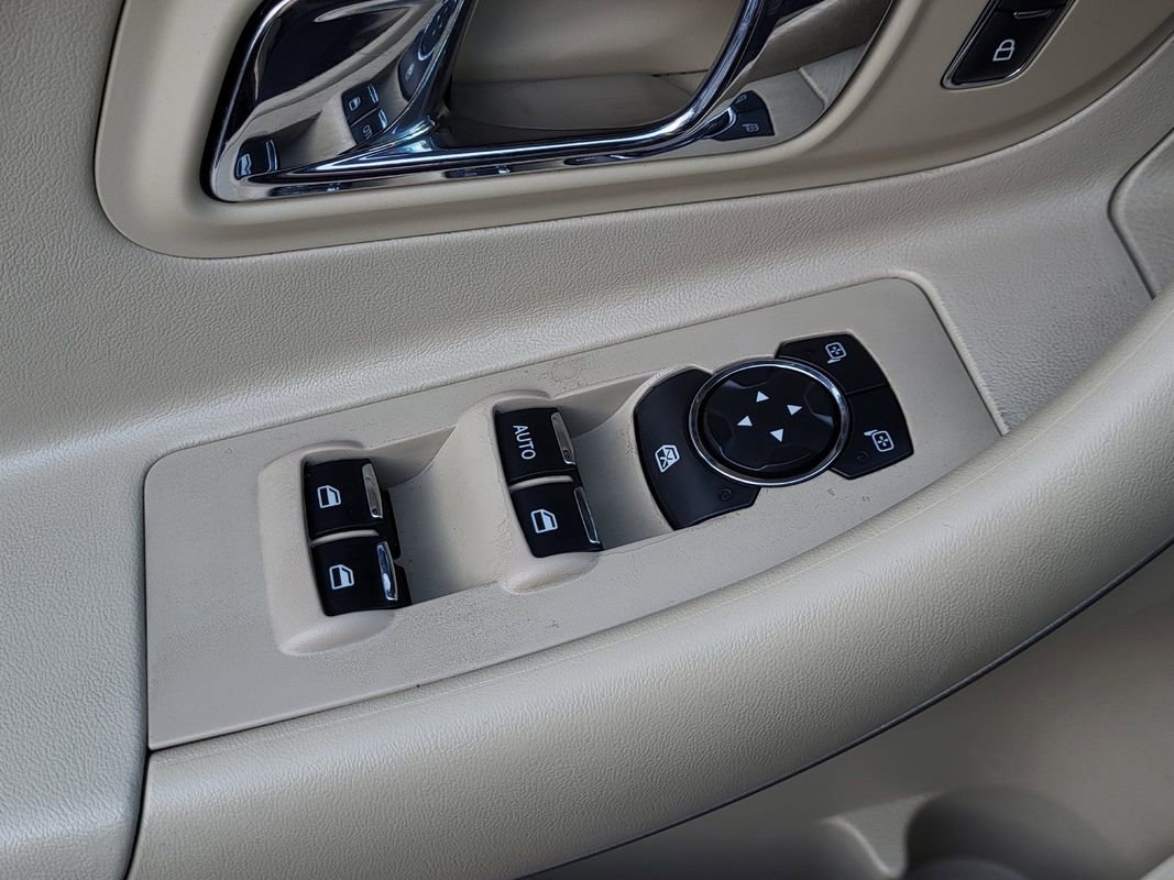 Used 2014 Ford Taurus SEL w/ Equipment Group 201A image 11