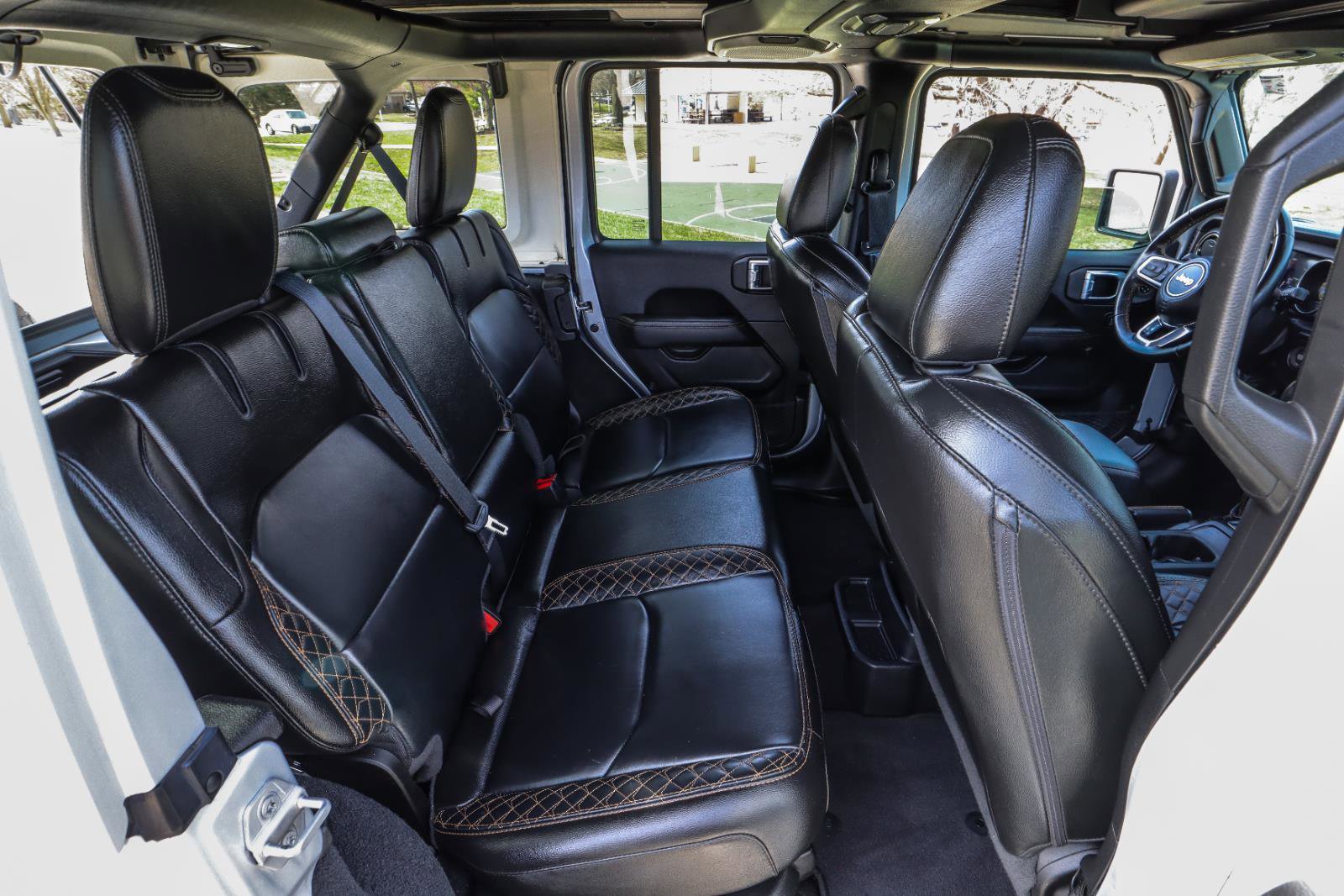 Used 2022 Jeep Wrangler Unlimited Sahara image 51