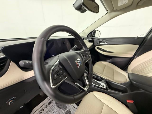 Used 2024 Buick Encore GX Avenir w/ Avenir Convenience Package FWD image 6