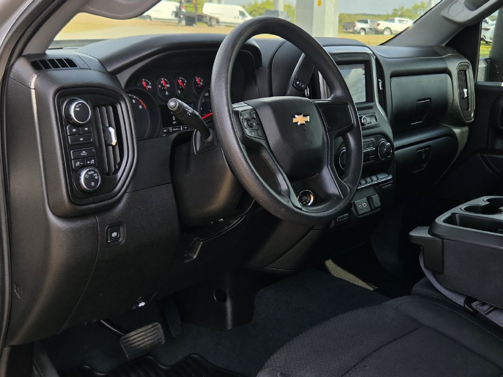 Used 2025 Chevrolet Silverado 2500 W/T w/ WT Convenience Package AWD/4WD image 25