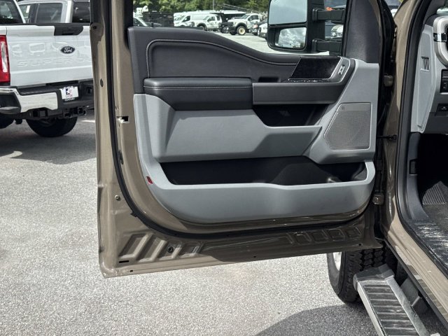 New 2026 Ford F250 XLT w/ XLT Premium Package AWD/4WD image 10