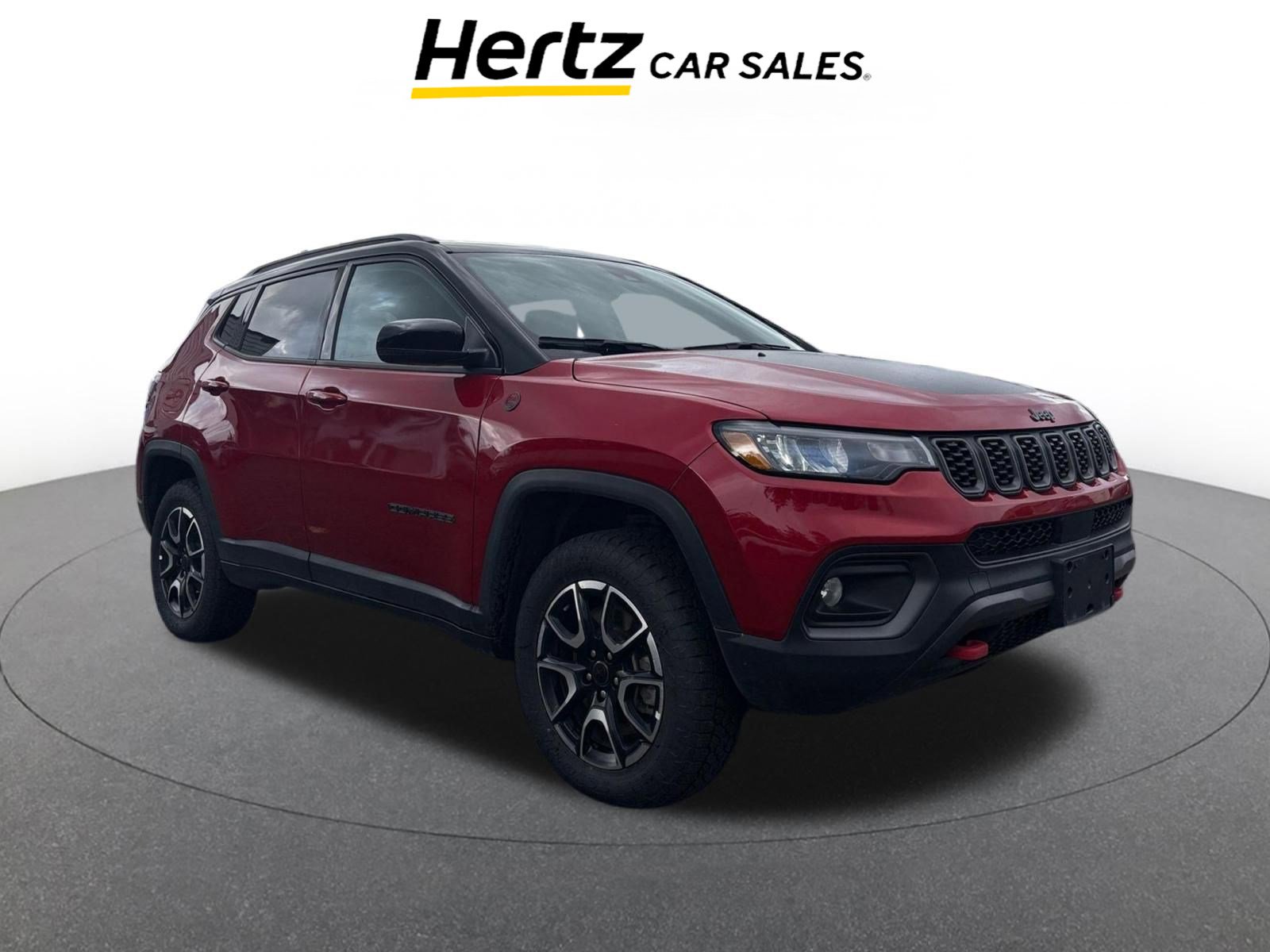 Used 2025 Jeep Compass Trailhawk image 1