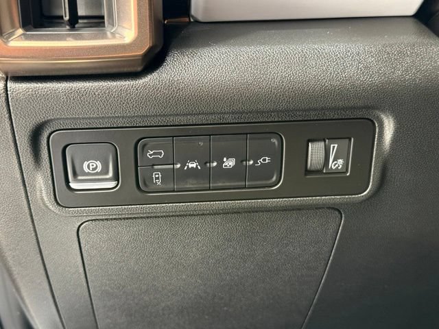 Used 2024 GMC Hummer EV 3X AWD/4WD image 32