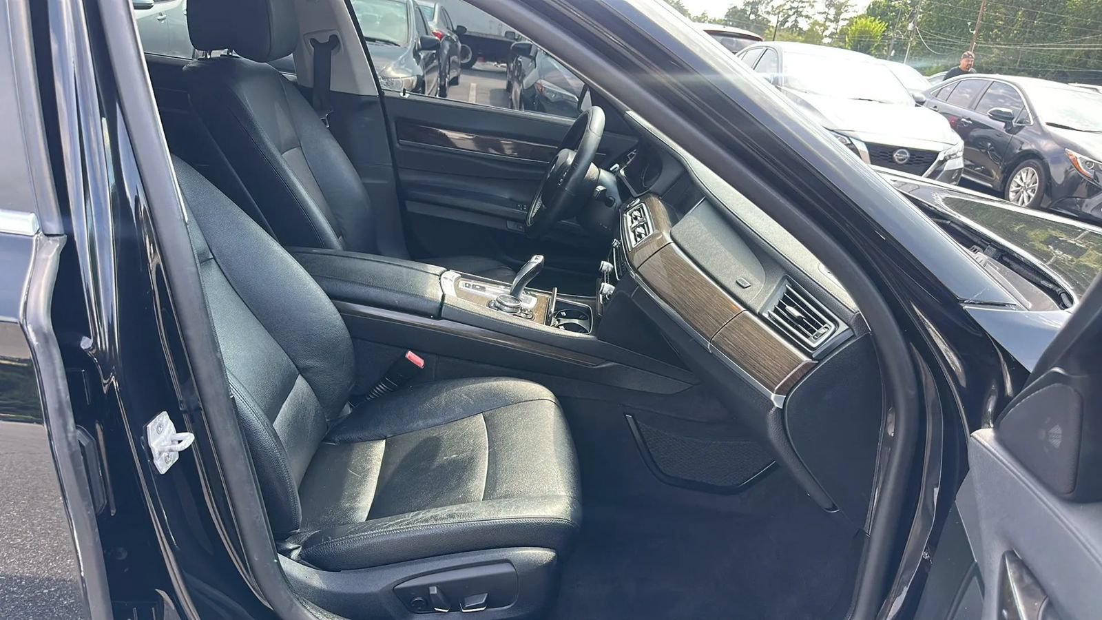Used 2014 BMW 740i RWD image 30