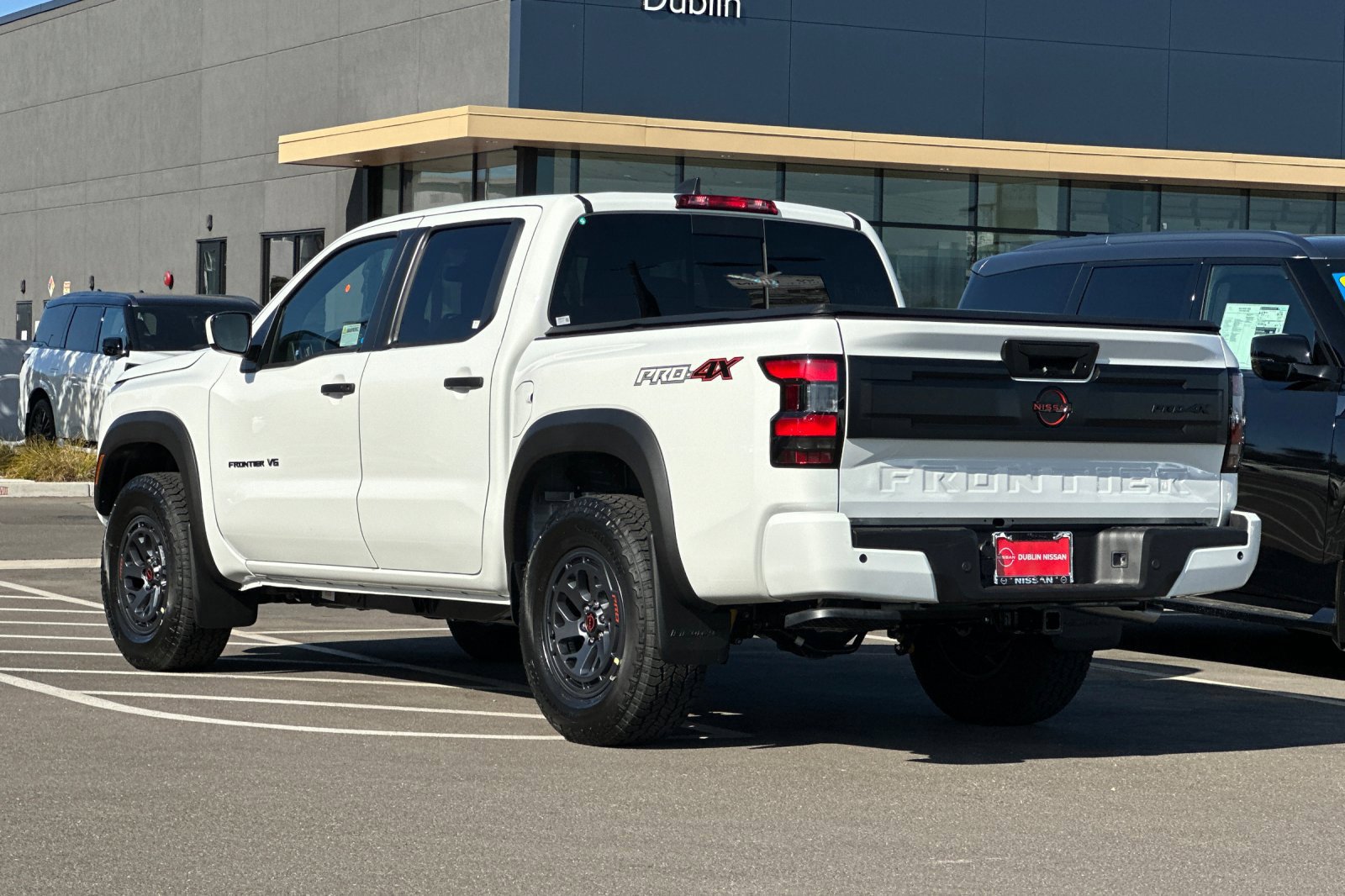 New 2027 Nissan Frontier PRO-4X w/ Tow Package AWD/4WD image 6