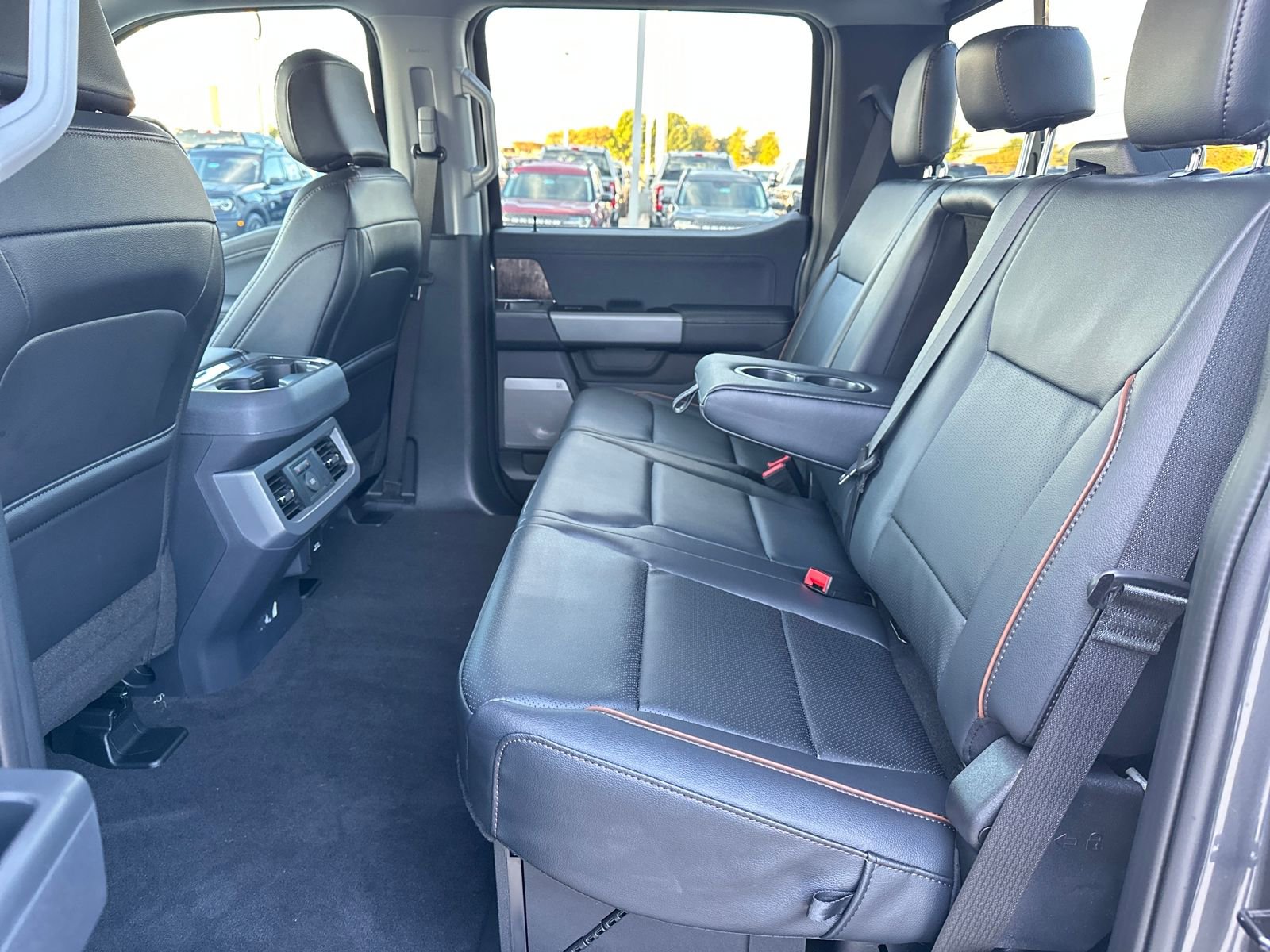 New 2026 Ford F350 Lariat w/ Lariat Premium Package image 24