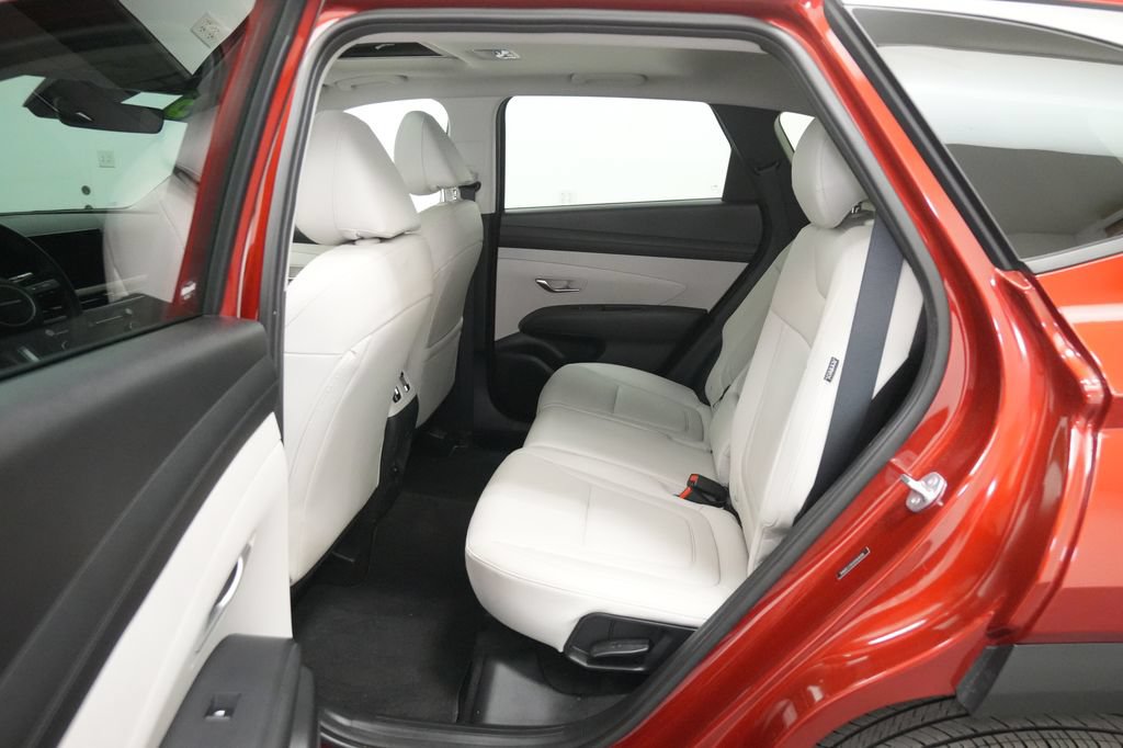 Used 2025 Hyundai Tucson SEL AWD/4WD image 18