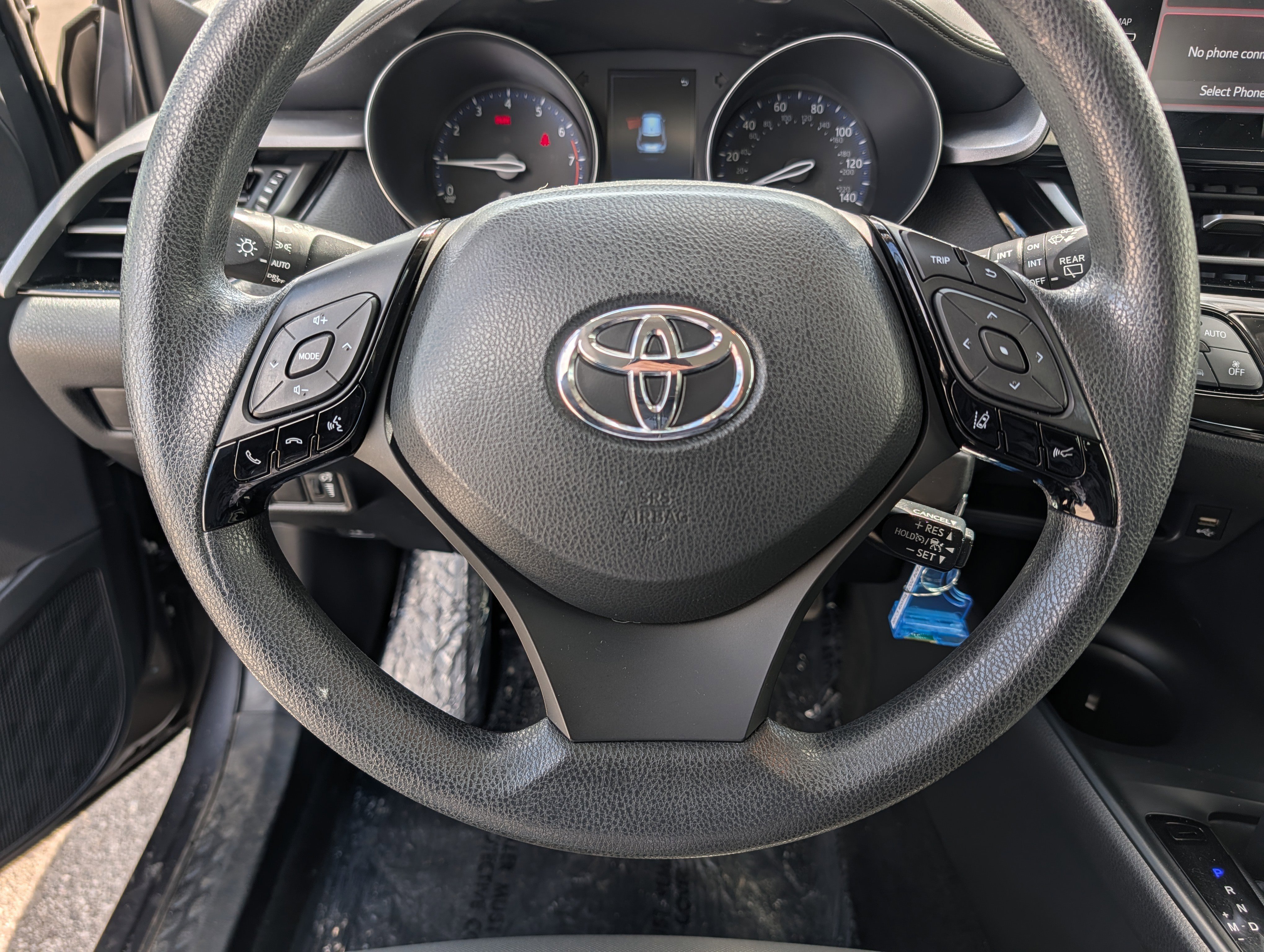 Used 2021 Toyota C-HR LE FWD image 29