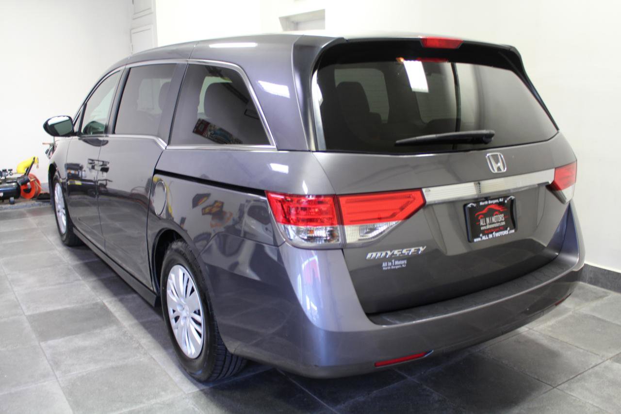 Used 2015 Honda Odyssey LX image 4