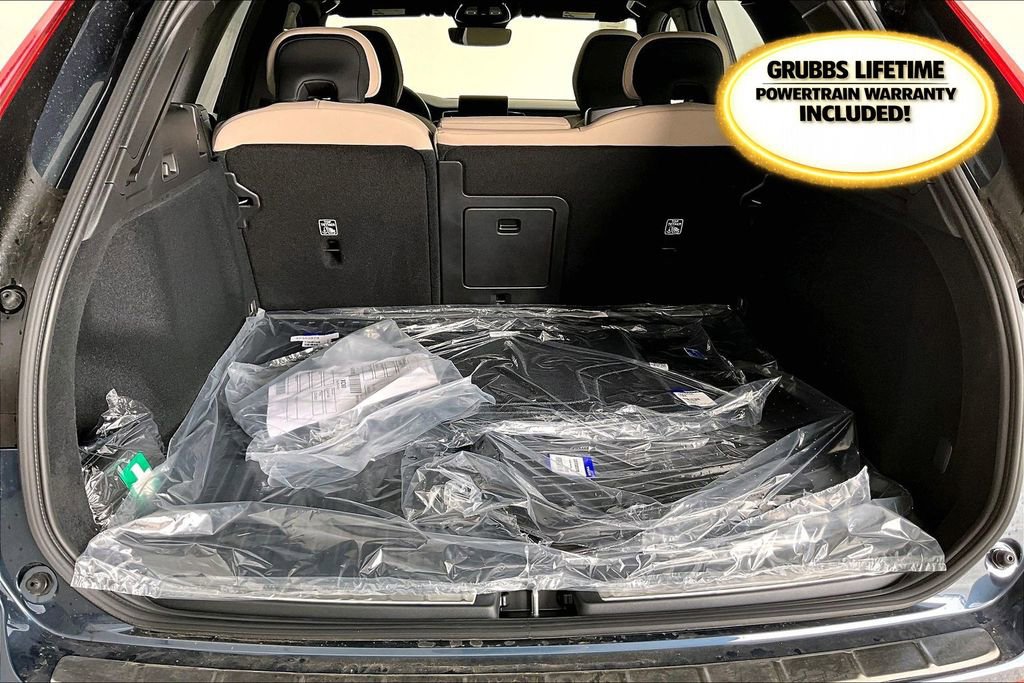 New 2026 Volvo XC60 B5 Plus w/ Protection Package Premier image 44