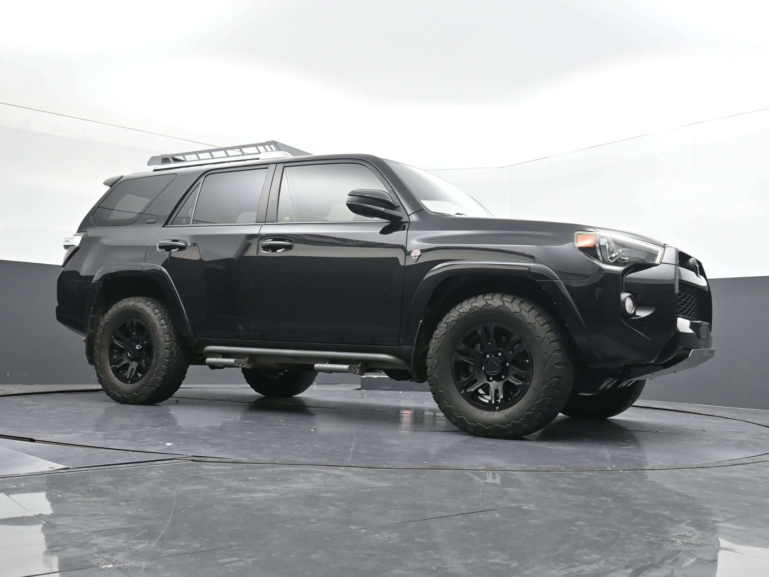 Used 2017 Toyota 4Runner SR5 AWD/4WD image 24