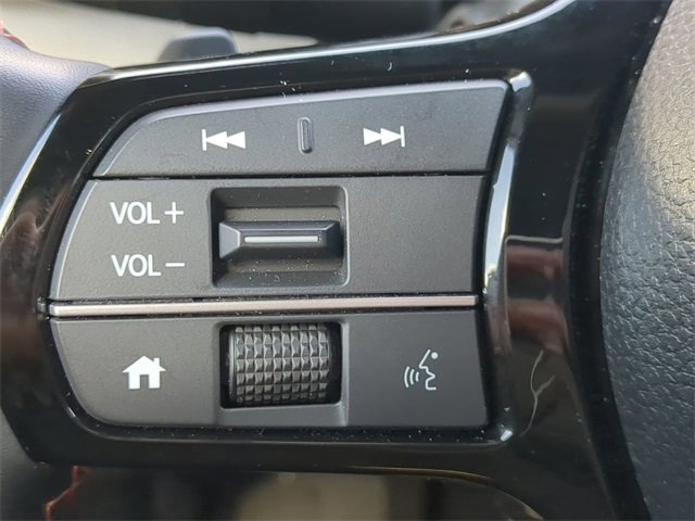 Used 2025 Honda Pilot TrailSport image 24