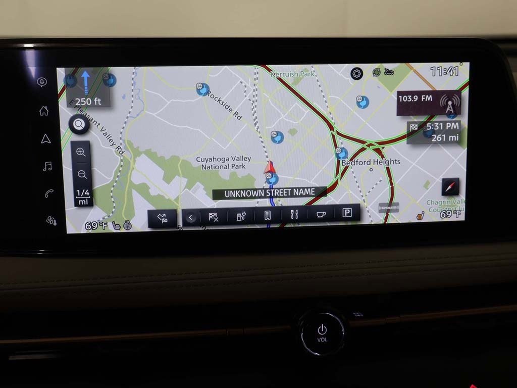 Used 2023 Nissan Ariya AWD image 42