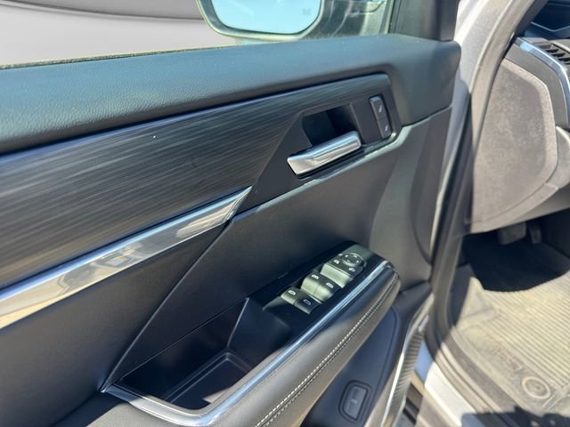 Used 2025 GMC Acadia Elevation w/ LPO, Floor Liner Package image 12